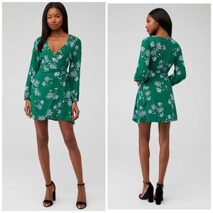 Cupcakes & Cashmere Mystique wrap dress 4